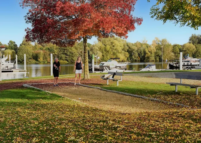 House Boat Trinidad Botel 5*