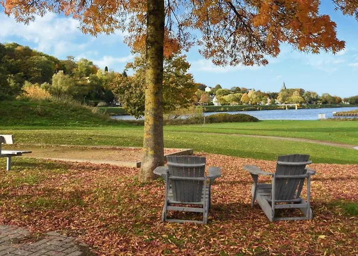 House Boat Trinidad Botel Maastricht