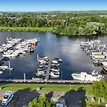 بوتيل House Boat Trinidad ماسترخت