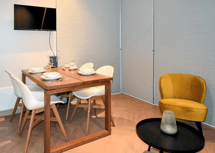 Hotel en barco House Boat Trinidad Maastricht