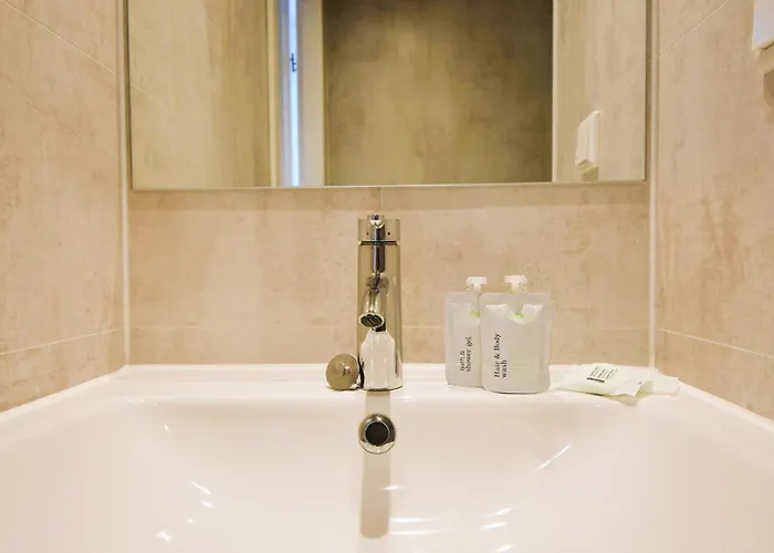 House Boat Trinidad 5*