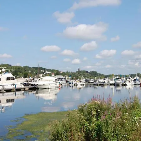 House Boat Trinidad マーストリヒト